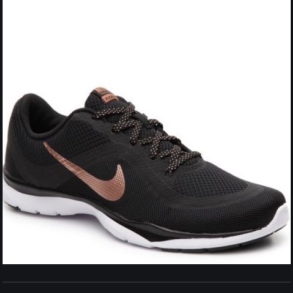 Oprez Suza nike training flex rose gold 